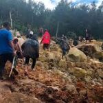 100 people plus believed to be killed by a landslide in Papua New Guinea